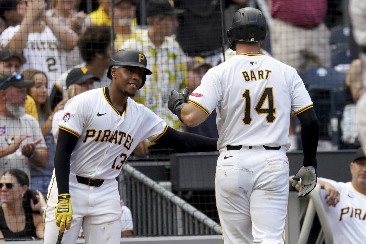 Bryan Reynolds, Joey Bart batean jonrón en la victoria de los Piratas por 4-2 sobre los Diamondbacks